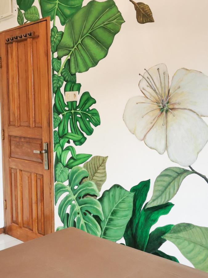 Snooze Ijen Hostel Banyuwangi  Buitenkant foto