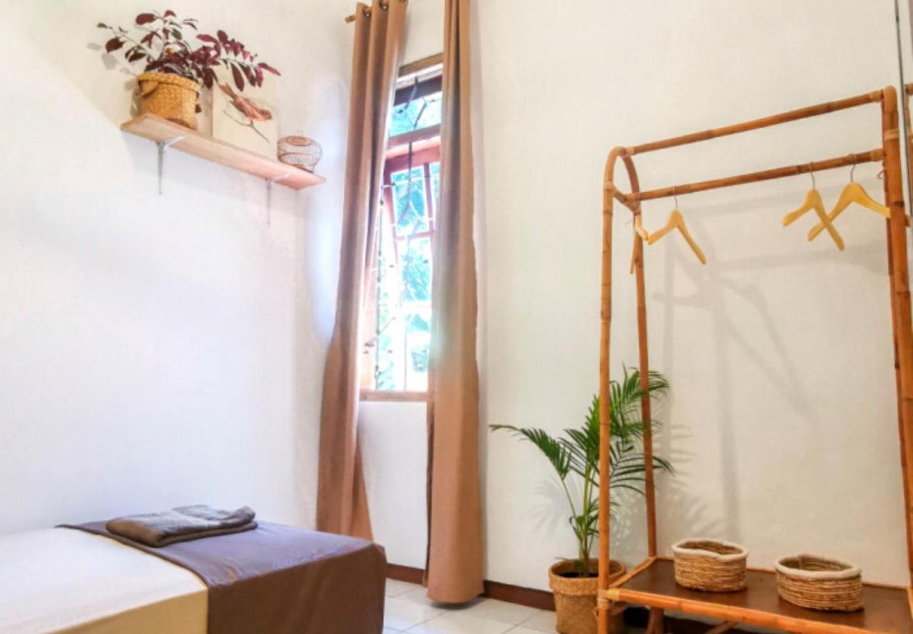 Snooze Ijen Hostel Banyuwangi  Buitenkant foto