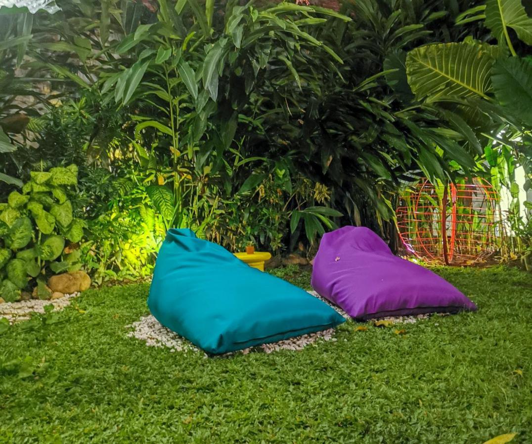 Snooze Ijen Hostel Banyuwangi  Buitenkant foto